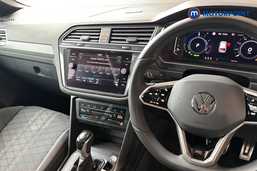 Volkswagen Tiguan Black Edition Automatic Petrol Plug-In Hybrid SUV - Stock Number (1648025) - 1st supplementary image