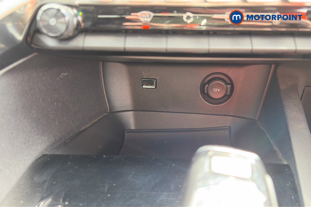 Peugeot 3008 Allure Automatic Petrol SUV - Stock Number (1648043) - 17th supplementary image