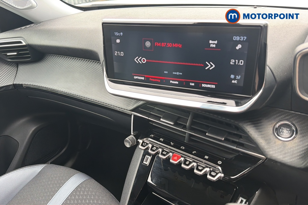 Peugeot 2008 Allure Premium Automatic Petrol SUV - Stock Number (1648385) - 8th supplementary image