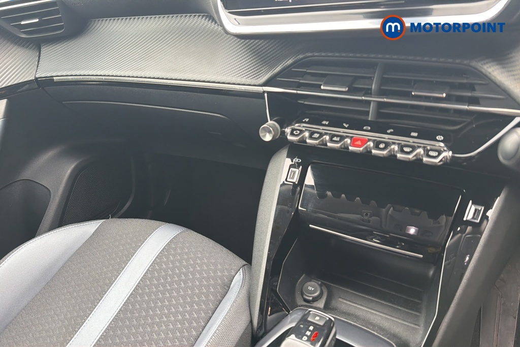 Peugeot 2008 Allure Premium Automatic Petrol SUV - Stock Number (1648385) - 12th supplementary image