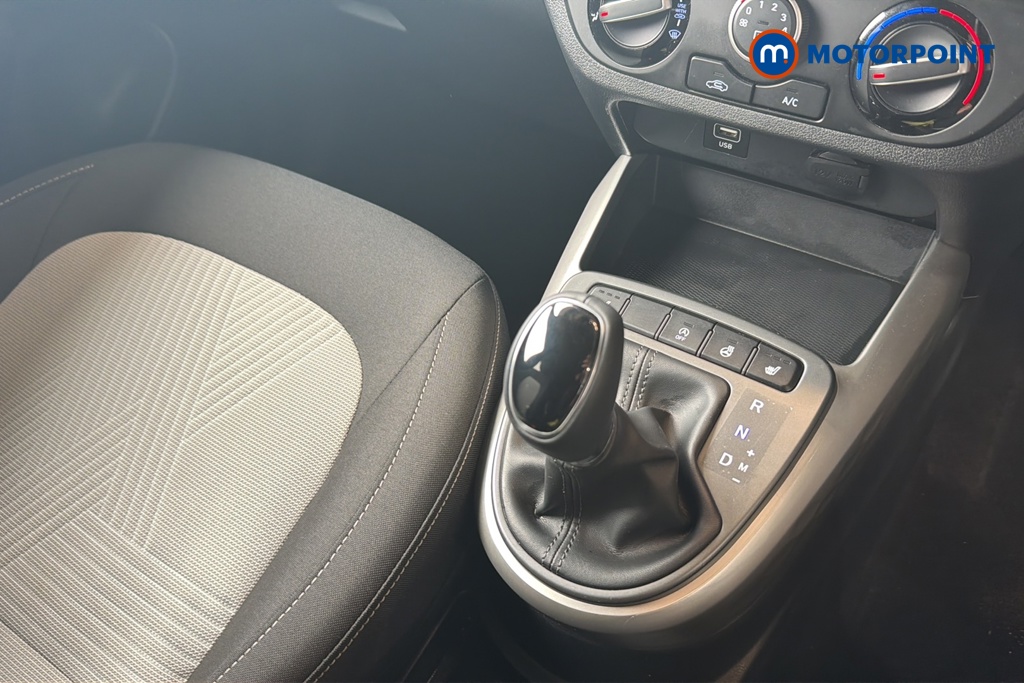 Hyundai I10 Premium Automatic Petrol Hatchback - Stock Number (1648601) - 15th supplementary image