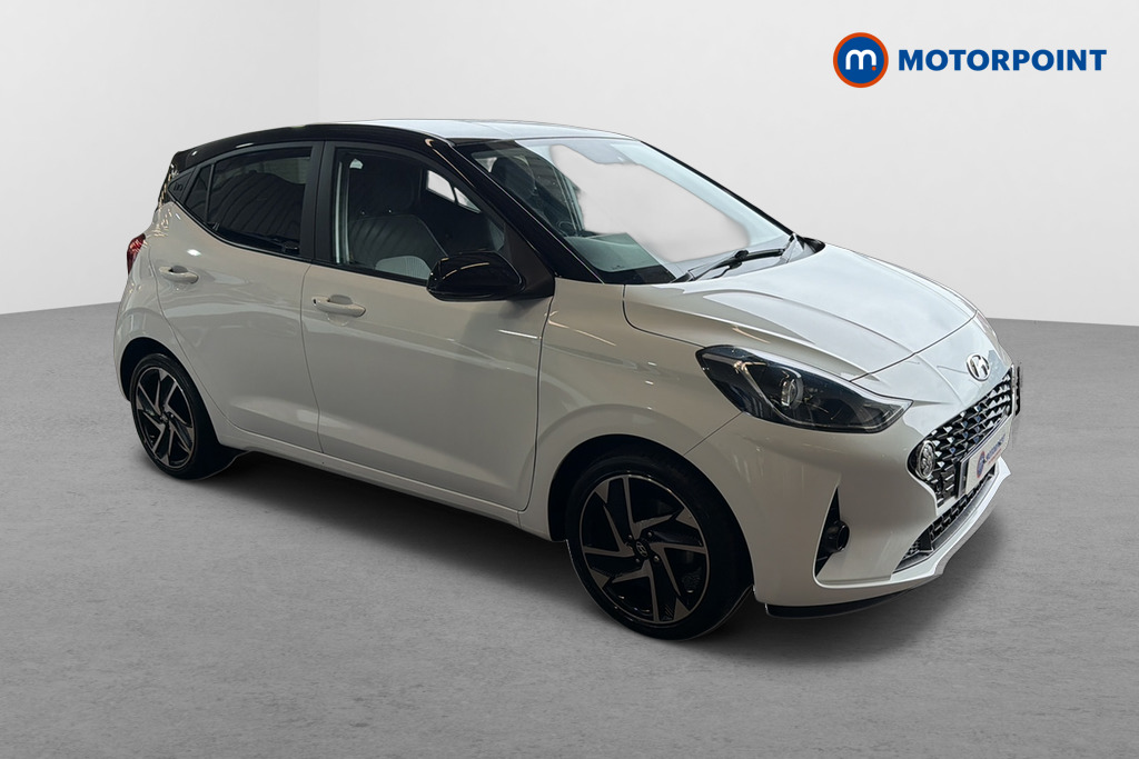 Hyundai I10 Premium Automatic Petrol Hatchback - Stock Number (1648601) - Drivers side front corner