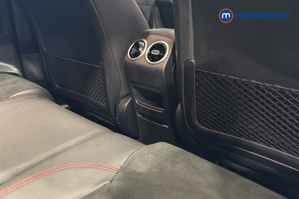 Mercedes-Benz GLB Amg Line Automatic Petrol SUV - Stock Number (1649082) - 28th supplementary image