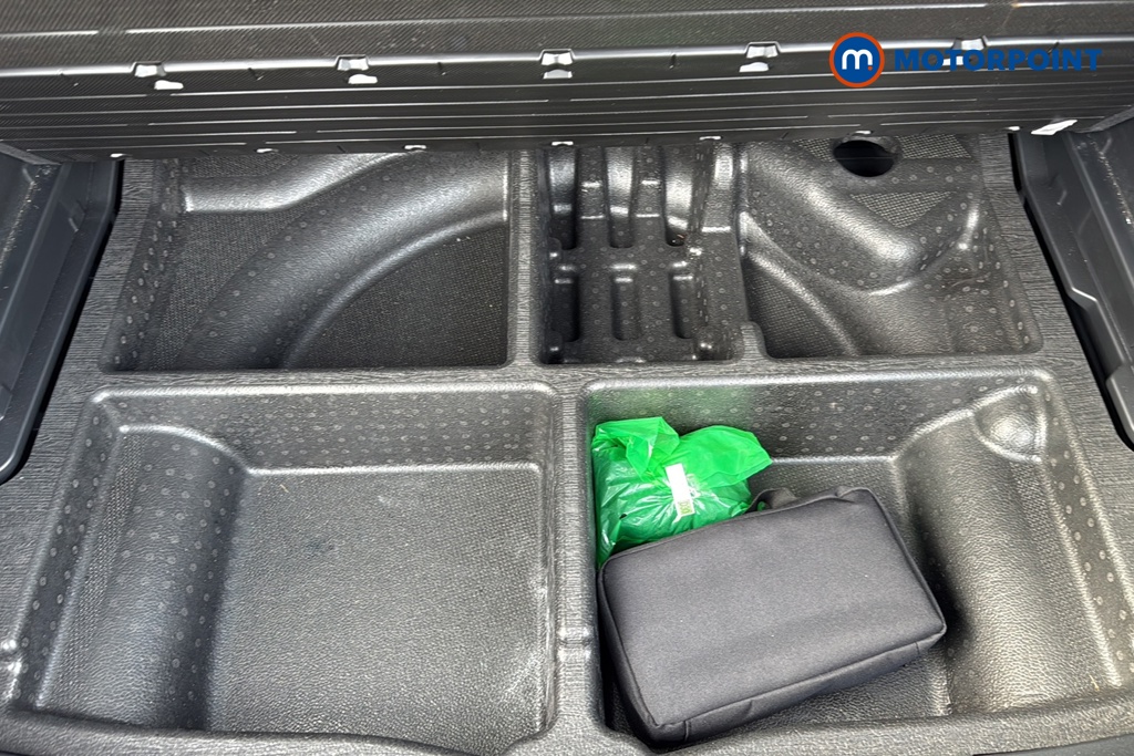 Hyundai Tucson Premium Automatic Petrol-Electric Hybrid SUV - Stock Number (1649396) - 33rd supplementary image
