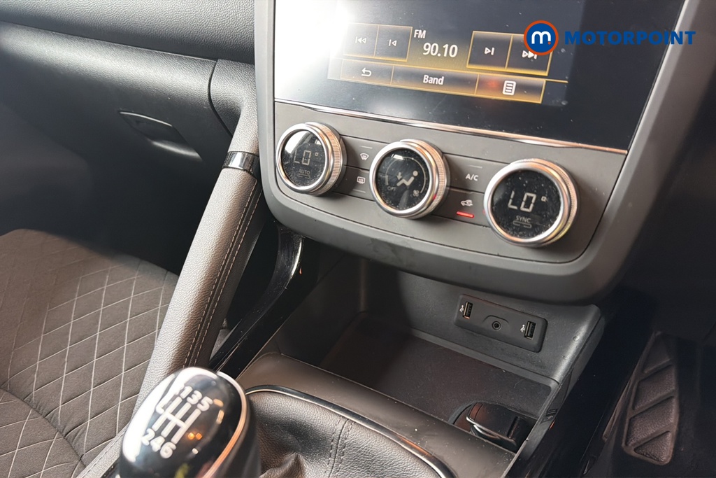 Renault Kadjar Iconic Manual Petrol SUV - Stock Number (1649452) - 12th supplementary image