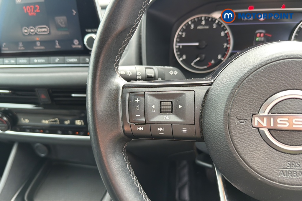 Nissan Qashqai Acenta Premium Manual Petrol SUV - Stock Number (1649515) - 4th supplementary image