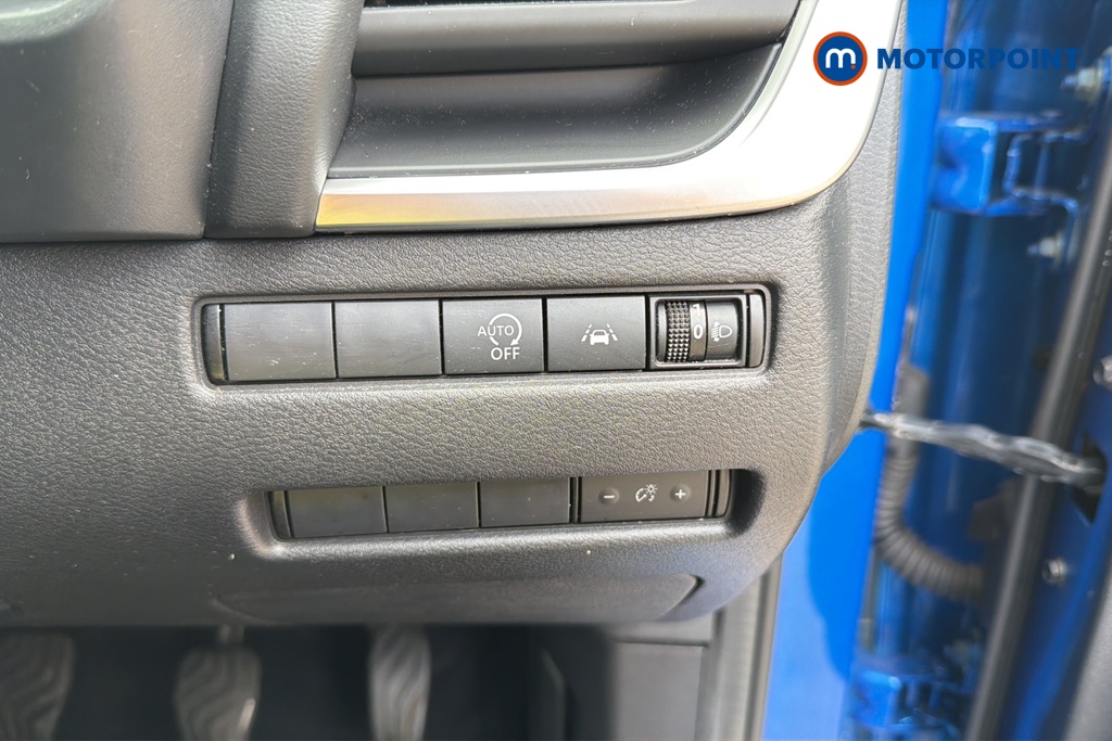 Nissan Qashqai Acenta Premium Manual Petrol SUV - Stock Number (1649515) - 11th supplementary image
