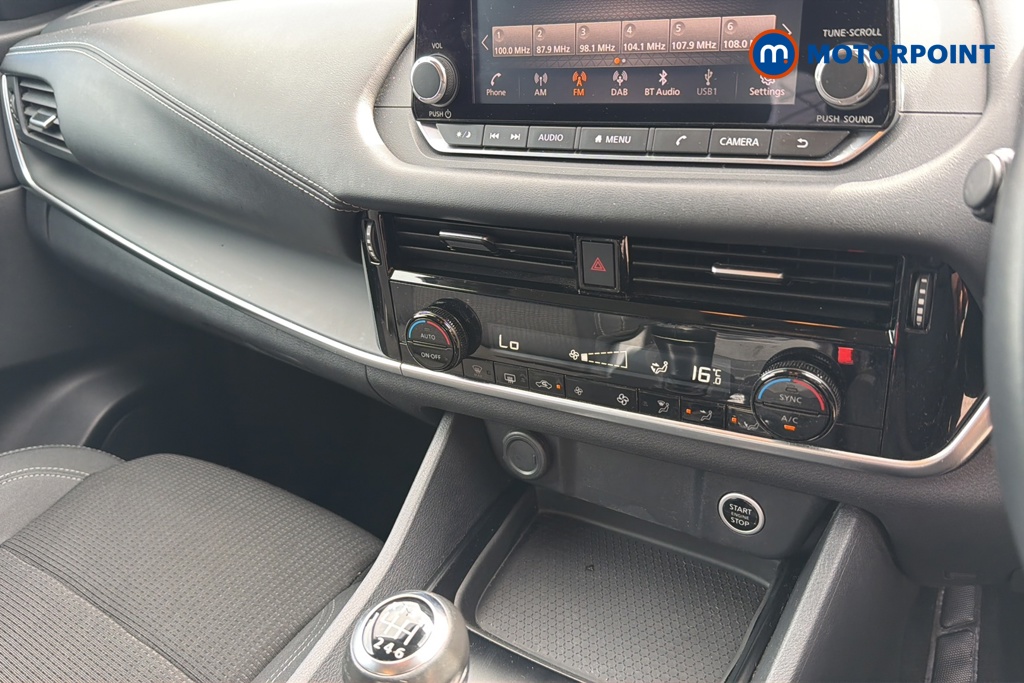 Nissan Qashqai Acenta Premium Manual Petrol SUV - Stock Number (1649515) - 12th supplementary image
