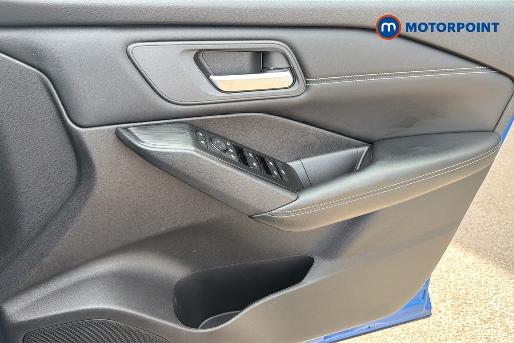 Nissan Qashqai Acenta Premium Manual Petrol SUV - Stock Number (1649515) - 18th supplementary image