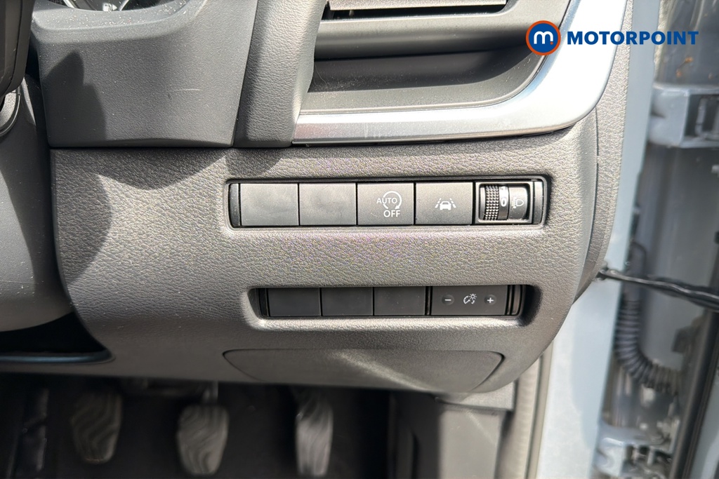 Nissan Qashqai Acenta Premium Manual Petrol SUV - Stock Number (1649660) - 11th supplementary image