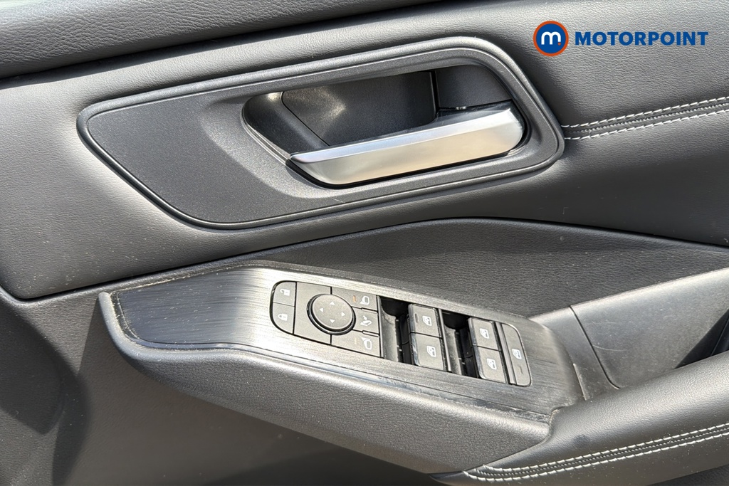 Nissan Qashqai Acenta Premium Manual Petrol SUV - Stock Number (1649660) - 19th supplementary image