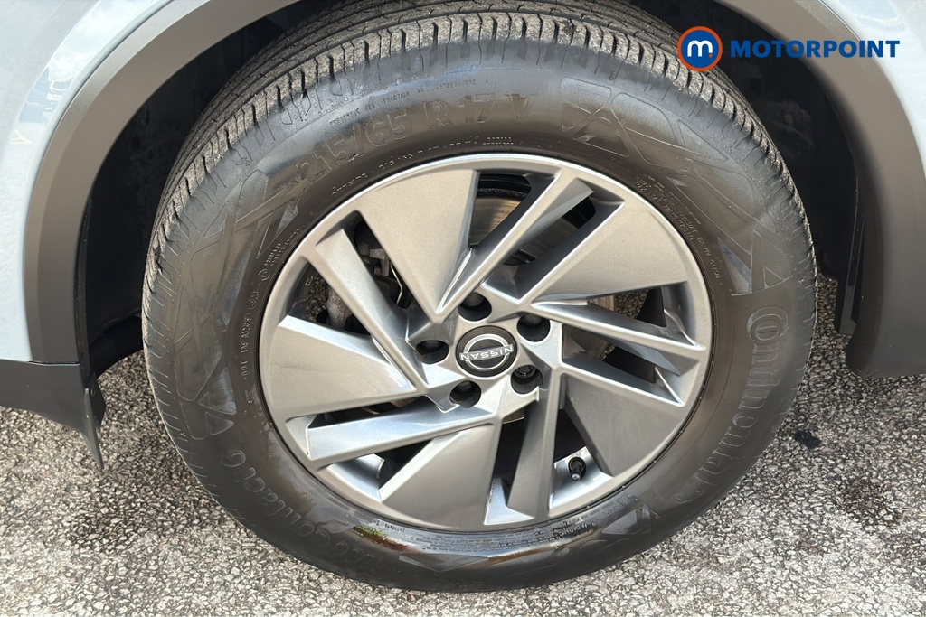 Nissan Qashqai Acenta Premium Manual Petrol SUV - Stock Number (1649660) - 44th supplementary image