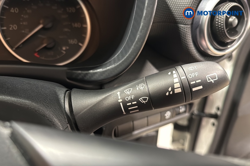 Nissan Juke Acenta Manual Petrol SUV - Stock Number (1649691) - 6th supplementary image
