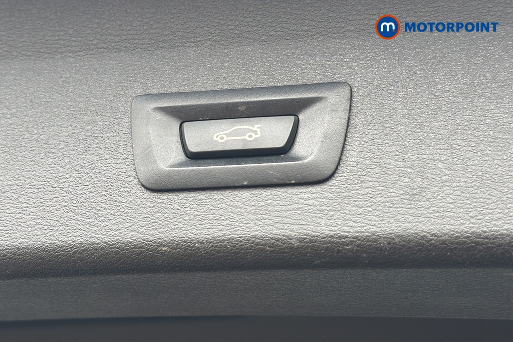 BMW X1 Xline Manual Petrol SUV - Stock Number (1649741) - 36th supplementary image