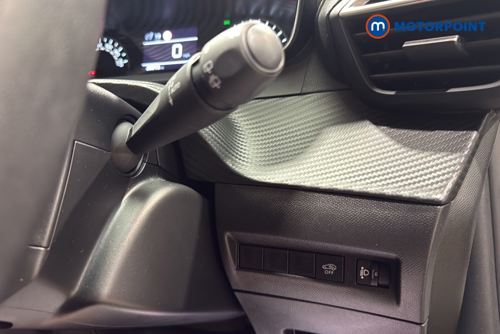 Peugeot 2008 Active Manual Petrol SUV - Stock Number (1650248) - 11th supplementary image