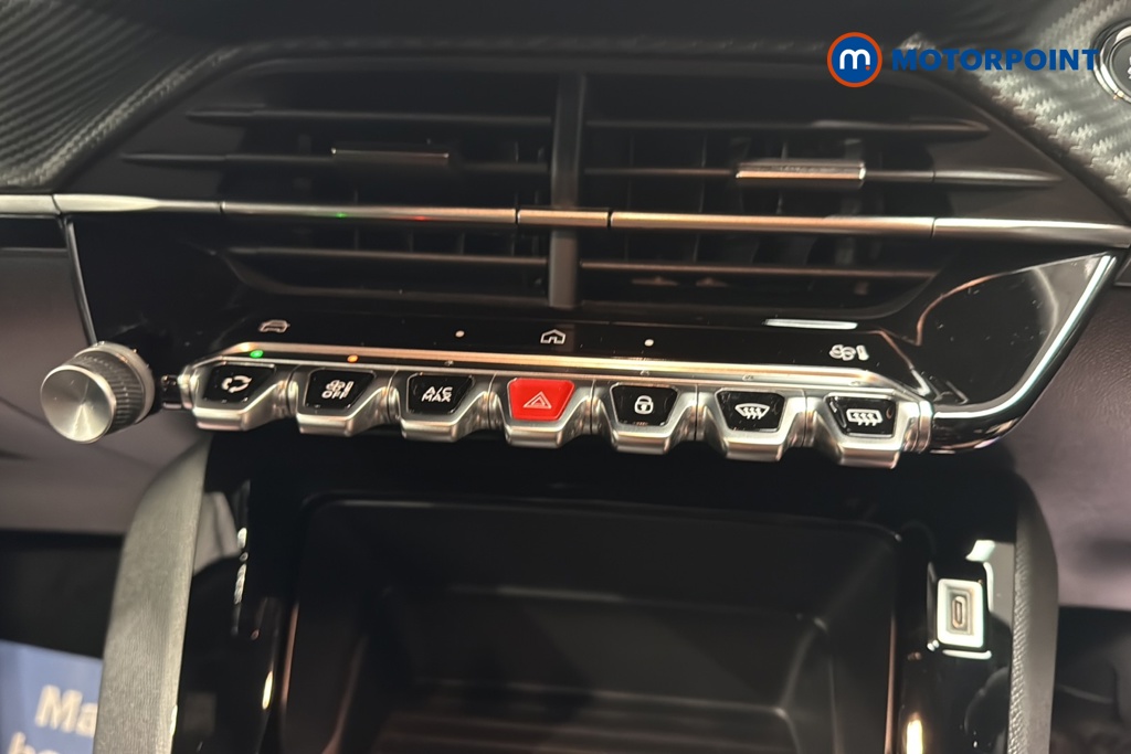 Peugeot 2008 Active Manual Petrol SUV - Stock Number (1650248) - 12th supplementary image