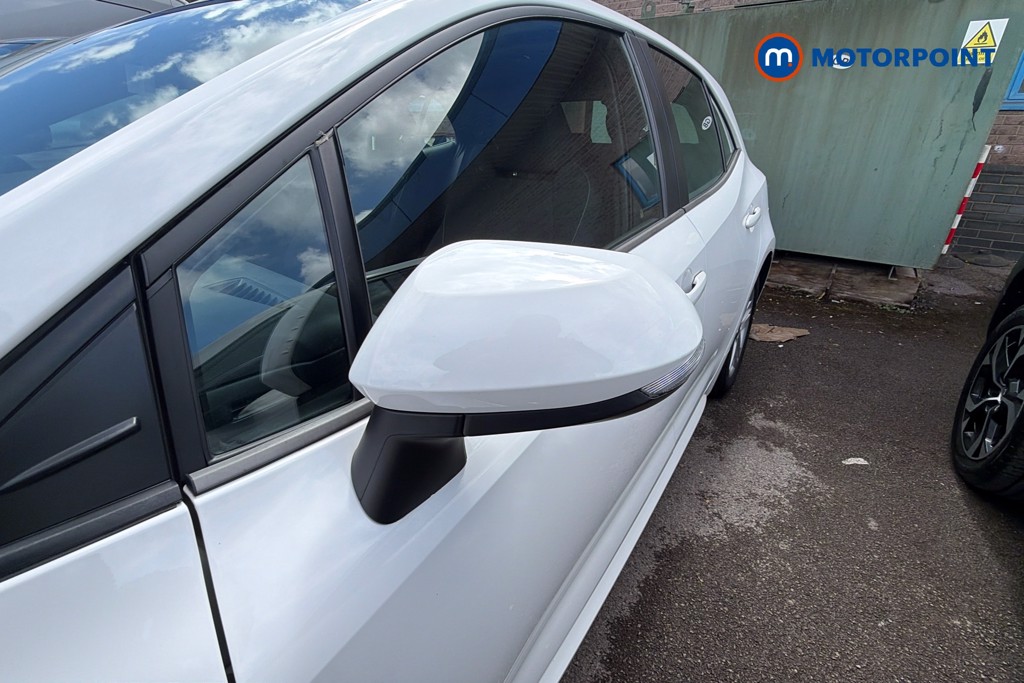 Toyota Corolla Icon Tech Automatic Petrol-Electric Hybrid Hatchback - Stock Number (1634773) - 43rd supplementary image