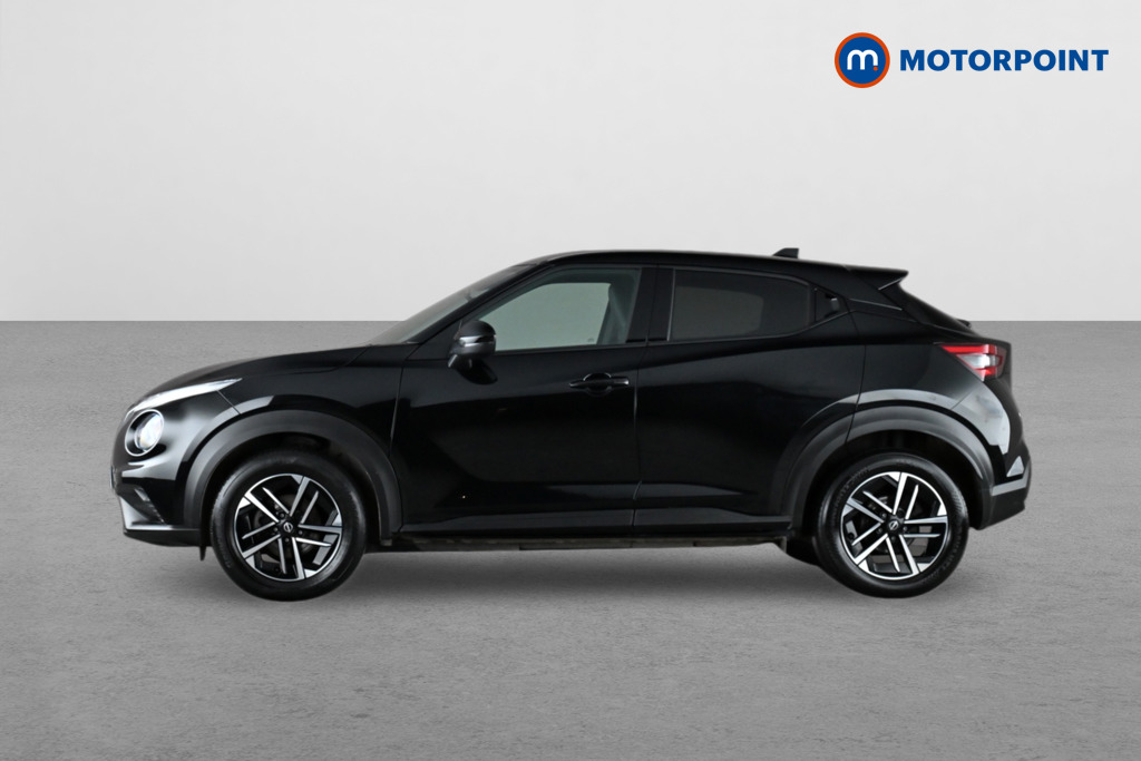 Nissan Juke N-Connecta Manual Petrol SUV - Stock Number (1635882) - Passenger side