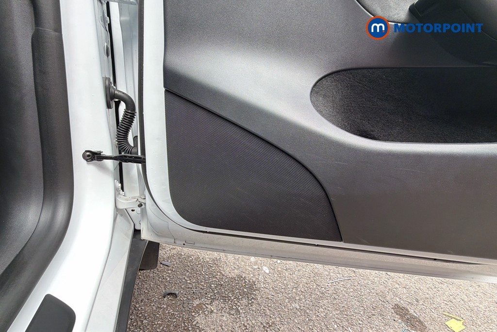 Tesla Model Y Rwd 5Dr Auto Automatic Electric SUV - Stock Number (1637009) - 21st supplementary image