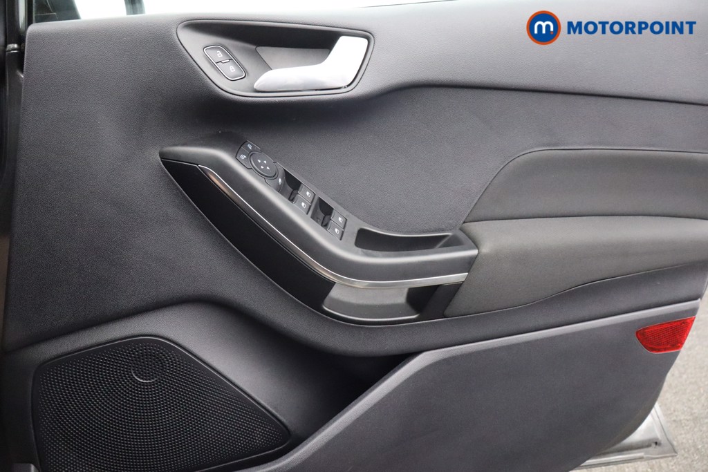 Ford Fiesta Active Manual Petrol Hatchback - Stock Number (1637836) - 9th supplementary image