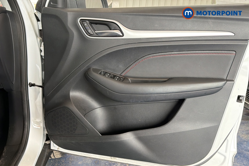 Mg Motor Uk ZS Exclusive Manual Petrol SUV - Stock Number (1638928) - 18th supplementary image