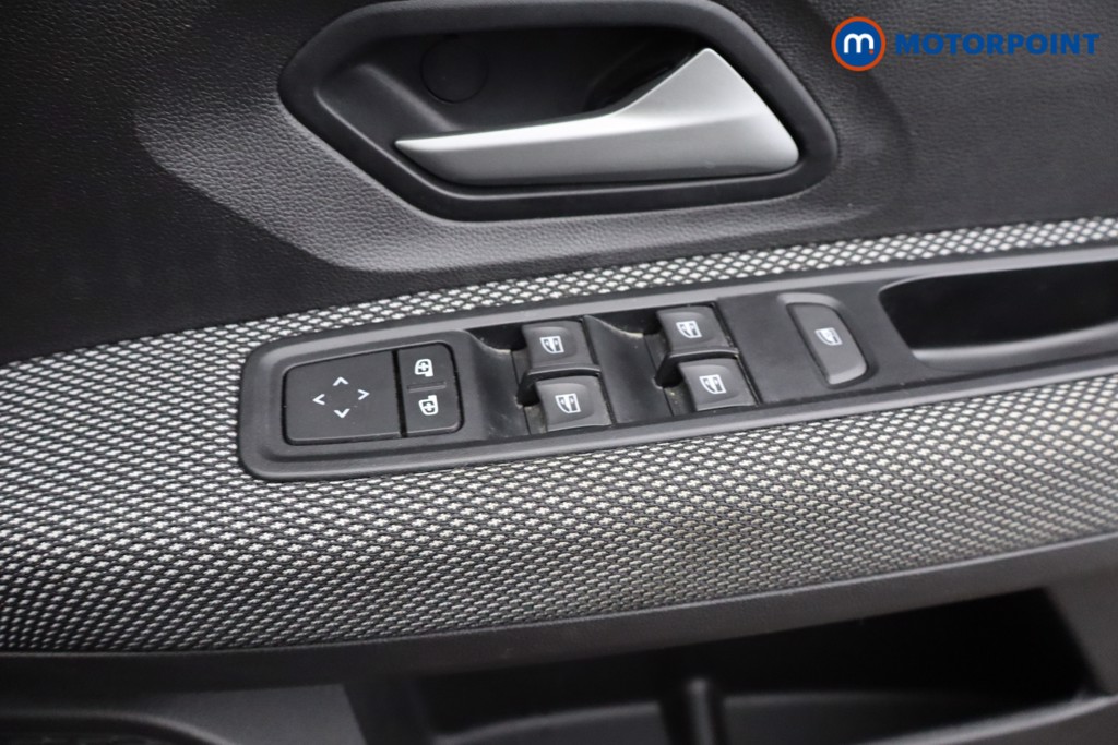 Dacia Sandero Expression Manual Petrol Hatchback - Stock Number (1641198) - 8th supplementary image