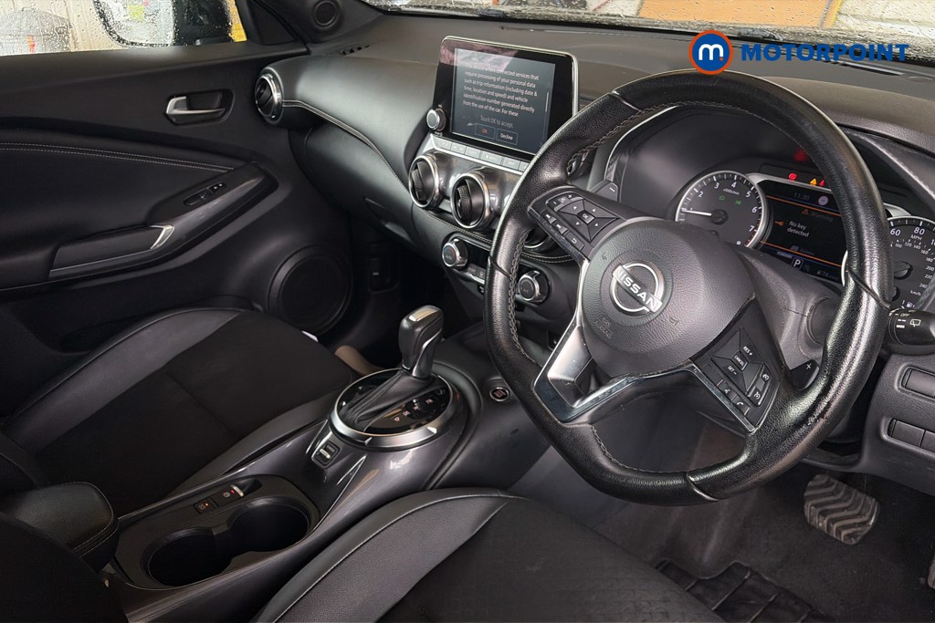 Nissan Juke N-Connecta Automatic Petrol SUV - Stock Number (1641230) - 2nd supplementary image