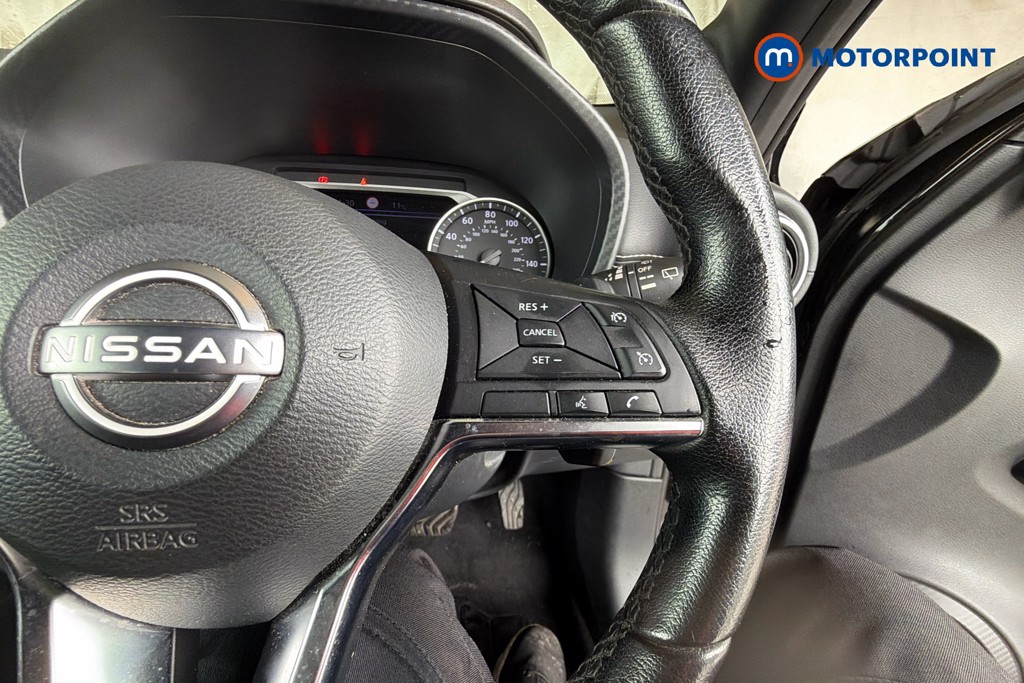 Nissan Juke N-Connecta Automatic Petrol SUV - Stock Number (1641230) - 4th supplementary image