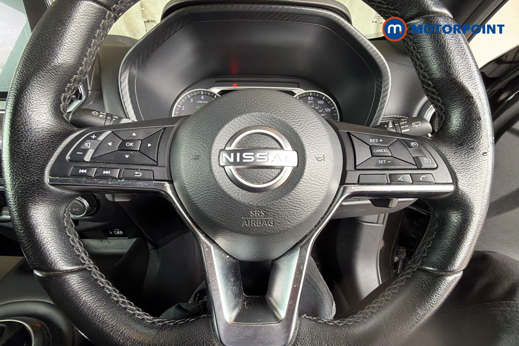 Nissan Juke N-Connecta Automatic Petrol SUV - Stock Number (1641230) - 5th supplementary image