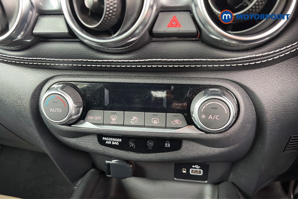 Nissan Juke N-Connecta Automatic Petrol SUV - Stock Number (1641230) - 12th supplementary image