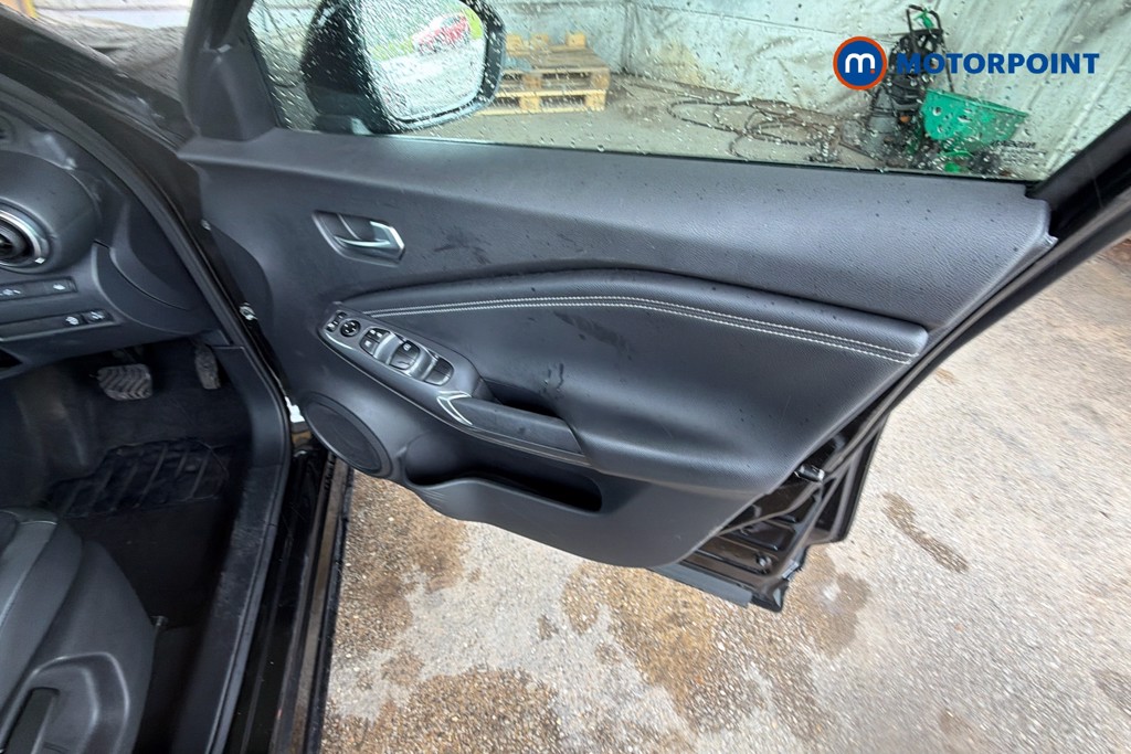 Nissan Juke N-Connecta Automatic Petrol SUV - Stock Number (1641230) - 19th supplementary image