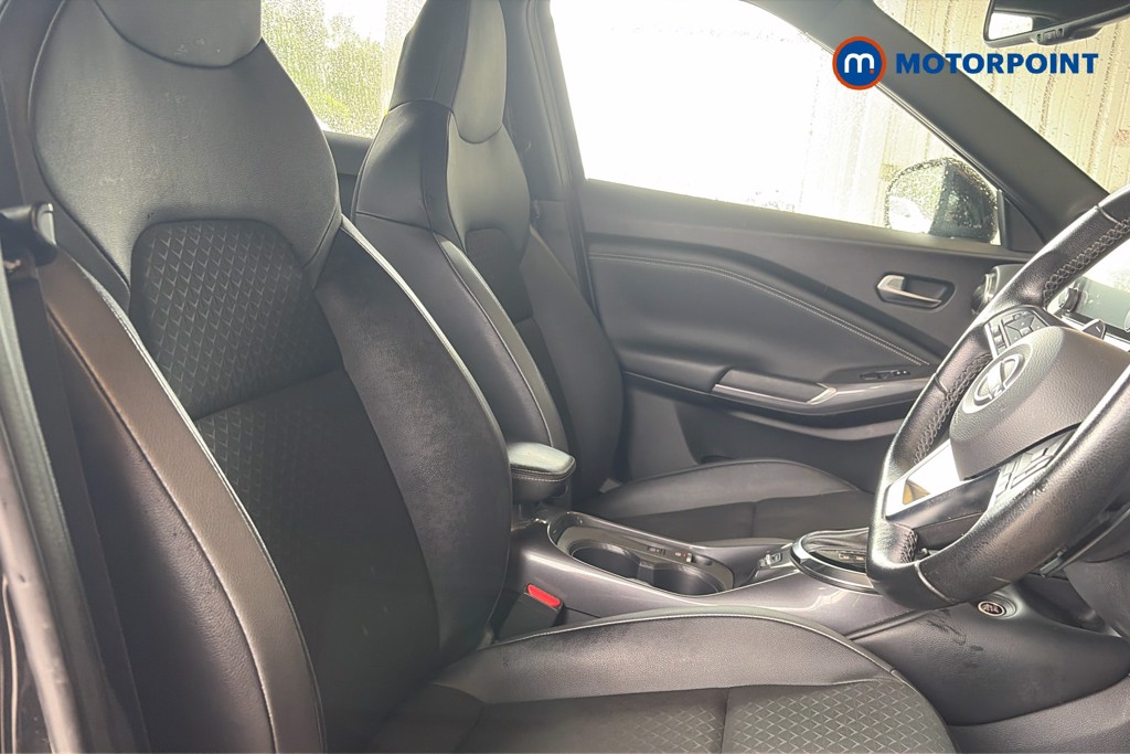Nissan Juke N-Connecta Automatic Petrol SUV - Stock Number (1641230) - 22nd supplementary image