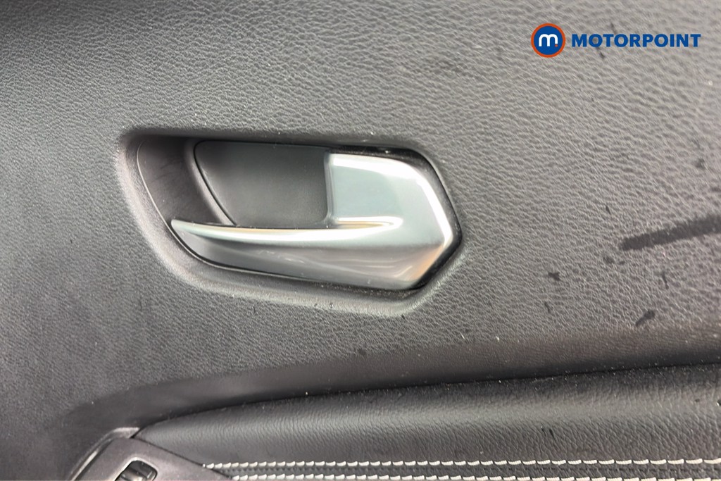 Nissan Juke N-Connecta Automatic Petrol SUV - Stock Number (1641230) - 42nd supplementary image
