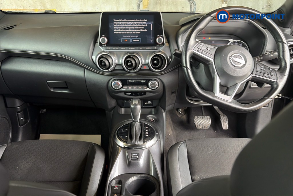 Nissan Juke N-Connecta Automatic Petrol SUV - Stock Number (1641230) - 1st supplementary image