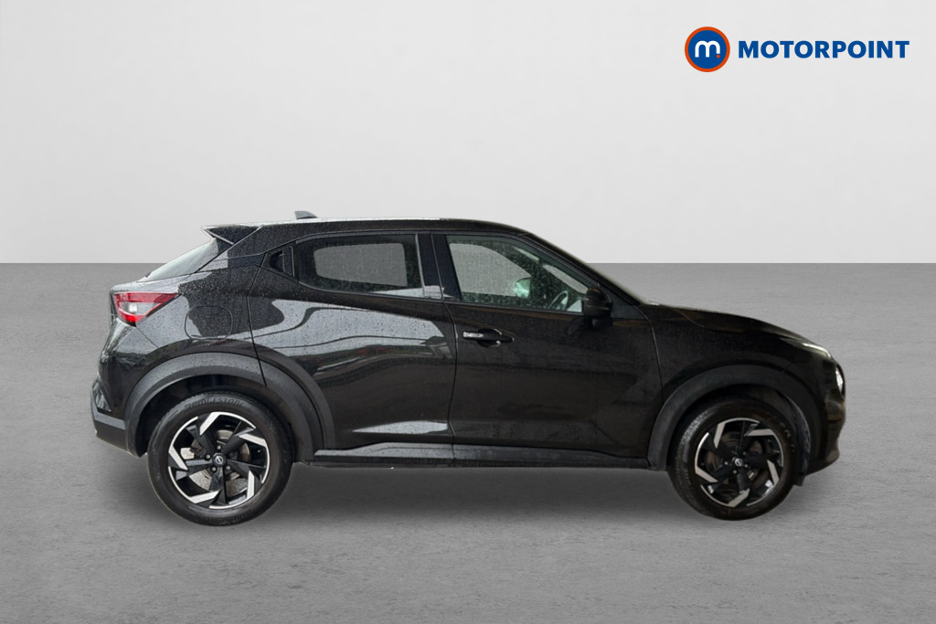 Nissan Juke N-Connecta Automatic Petrol SUV - Stock Number (1641230) - Drivers side