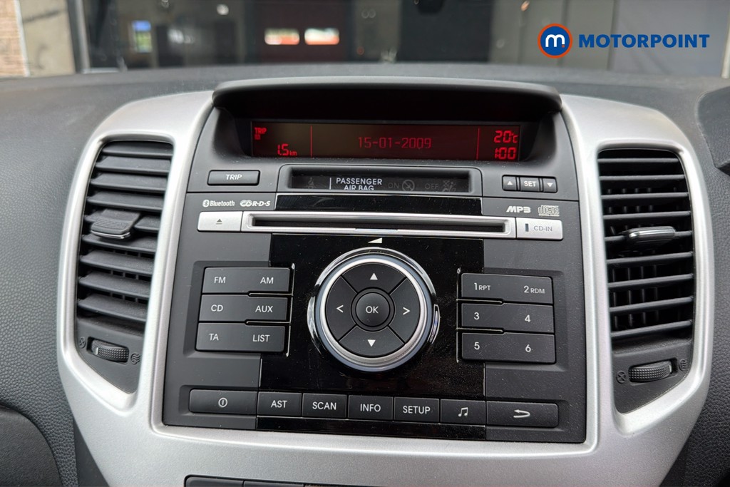 KIA Venga 2 Automatic Petrol People Carrier - Stock Number (1641572) - 9th supplementary image