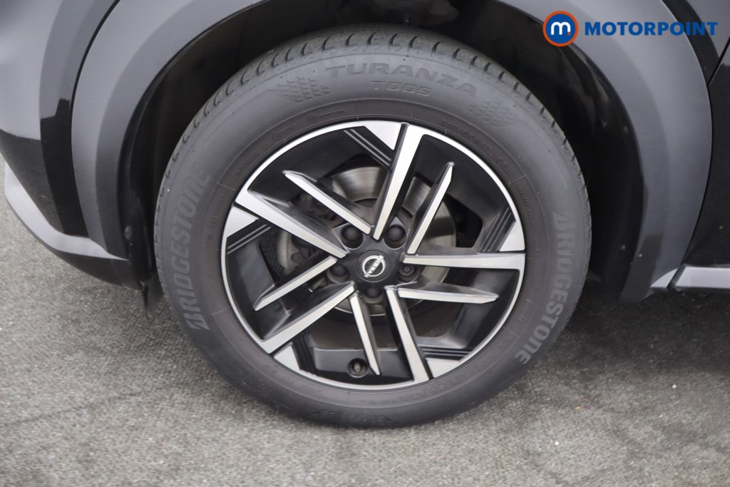 Nissan Juke N-Connecta Manual Petrol SUV - Stock Number (1642390) - 18th supplementary image
