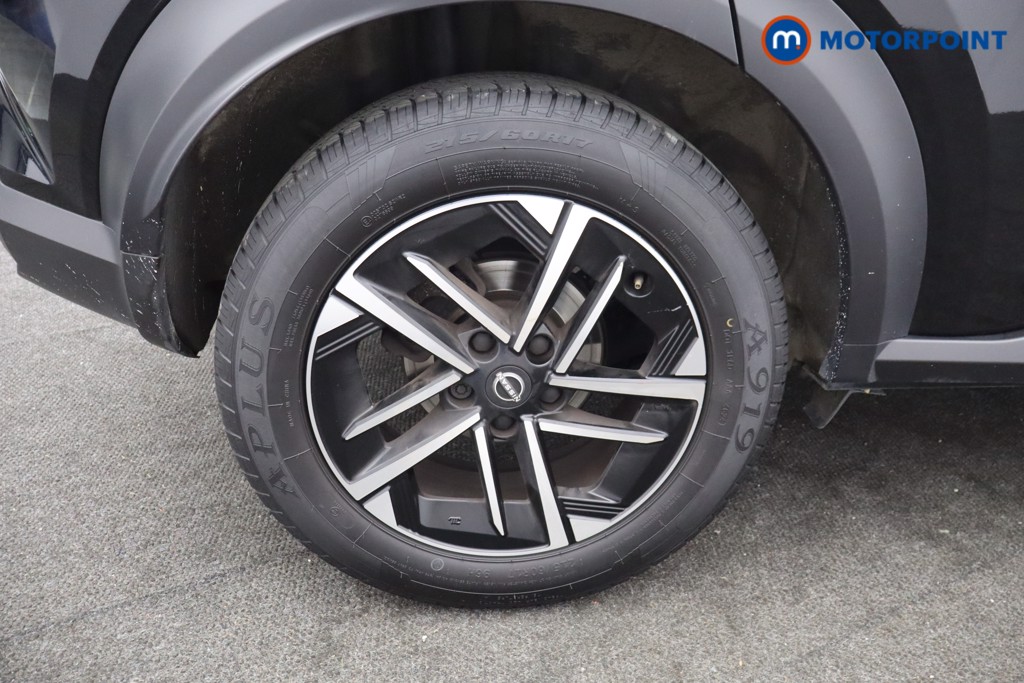 Nissan Juke N-Connecta Manual Petrol SUV - Stock Number (1642390) - 20th supplementary image