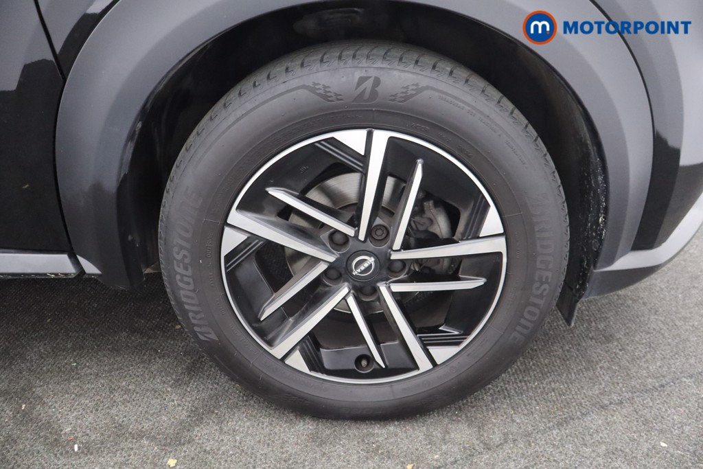 Nissan Juke N-Connecta Manual Petrol SUV - Stock Number (1642390) - 21st supplementary image