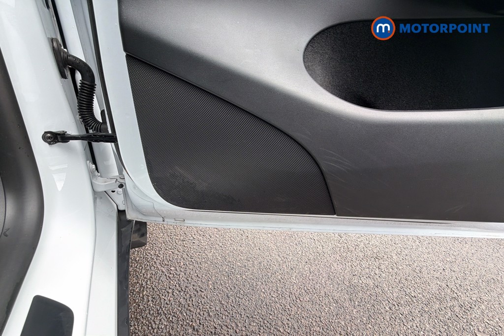 Tesla Model Y Rwd 5Dr Auto Automatic Electric SUV - Stock Number (1642545) - 21st supplementary image