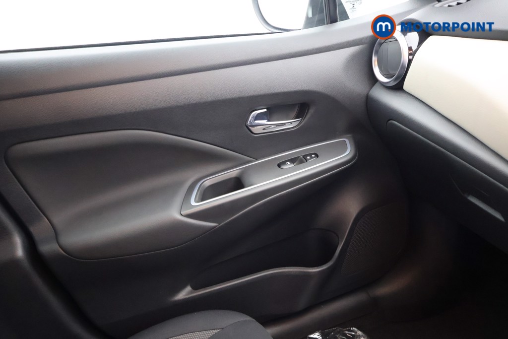 Nissan Micra Acenta Automatic Petrol Hatchback - Stock Number (1642655) - 10th supplementary image
