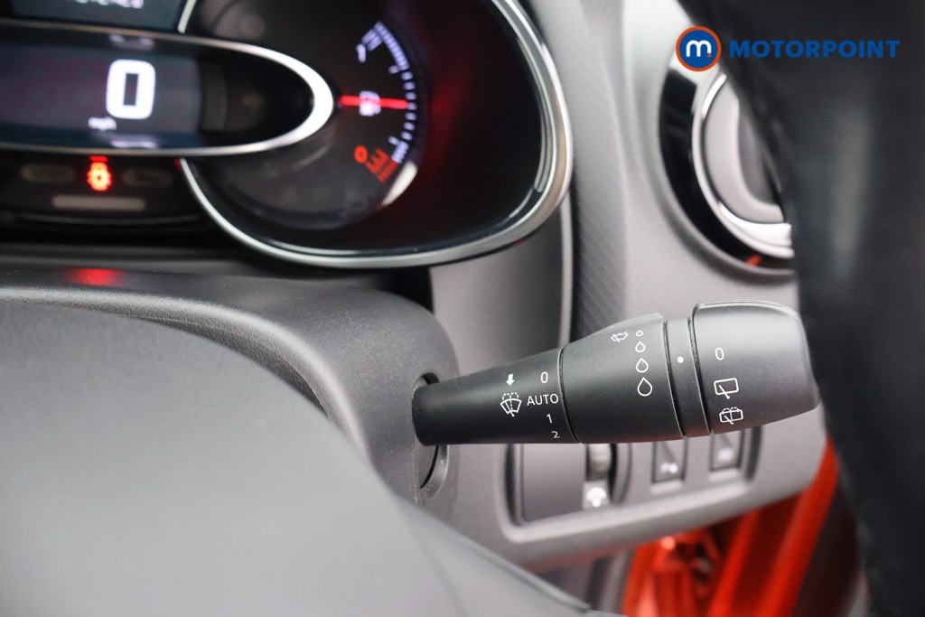 Renault Clio Dynamique S Nav Manual Petrol Hatchback - Stock Number (1642830) - 6th supplementary image