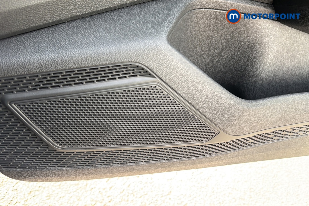 Volkswagen Taigo Life Manual Petrol SUV - Stock Number (1643573) - 21st supplementary image