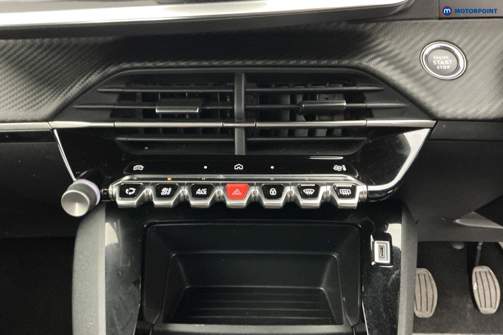 Peugeot 2008 Active Manual Petrol SUV - Stock Number (1643945) - 17th supplementary image