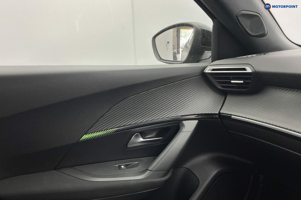 Peugeot 2008 Active Manual Petrol SUV - Stock Number (1643945) - 19th supplementary image