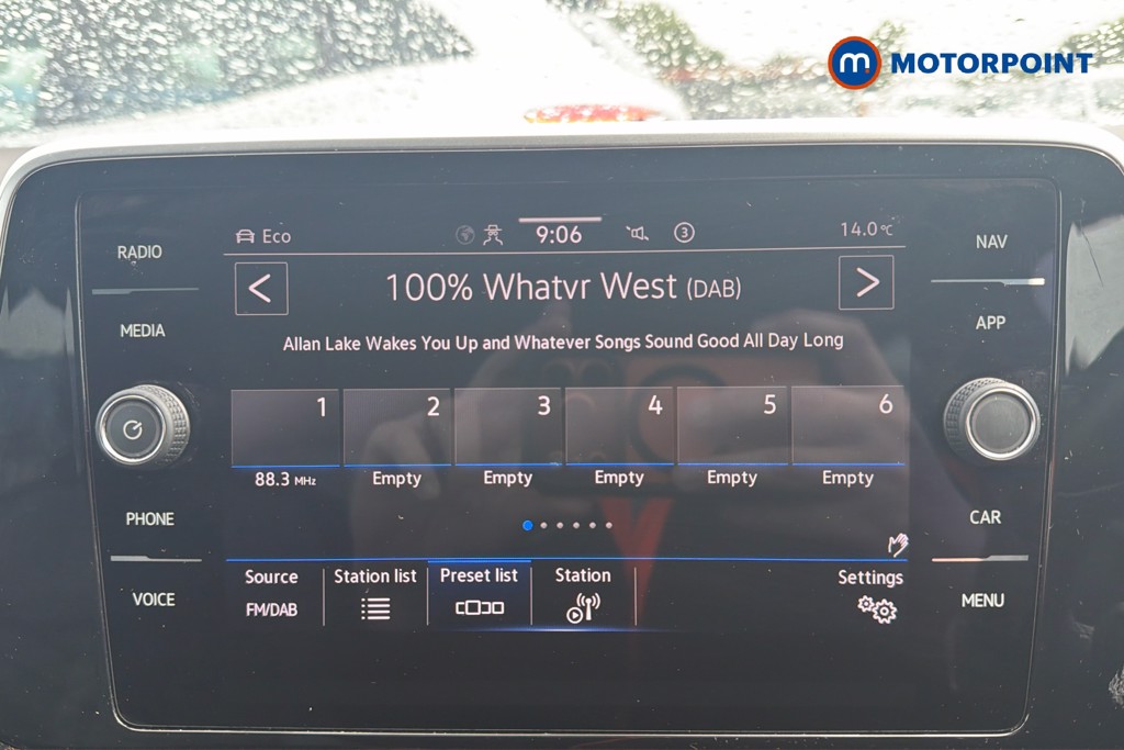 Volkswagen T-Roc R-Line Automatic Petrol SUV - Stock Number (1644039) - 9th supplementary image