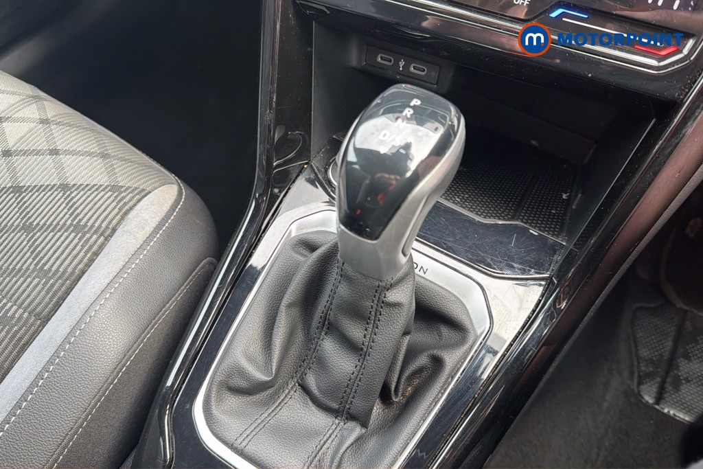 Volkswagen T-Roc R-Line Automatic Petrol SUV - Stock Number (1644039) - 15th supplementary image