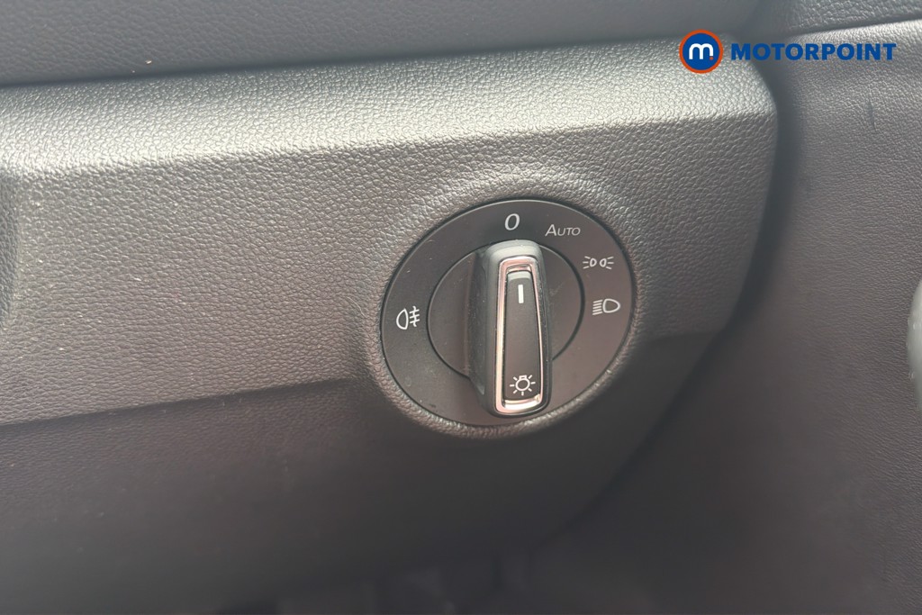 Volkswagen T-Roc R-Line Automatic Petrol SUV - Stock Number (1644039) - 18th supplementary image