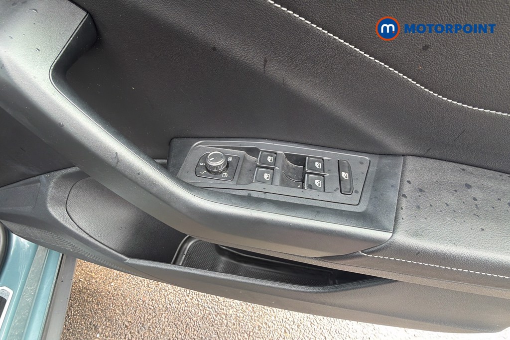 Volkswagen T-Roc R-Line Automatic Petrol SUV - Stock Number (1644039) - 20th supplementary image