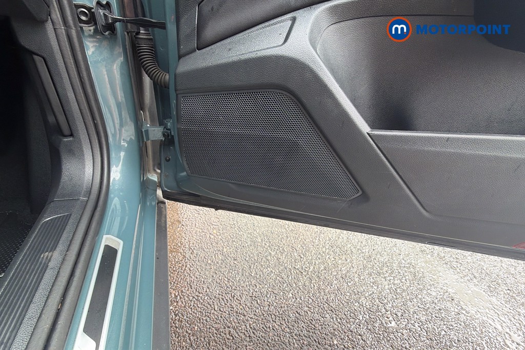 Volkswagen T-Roc R-Line Automatic Petrol SUV - Stock Number (1644039) - 21st supplementary image